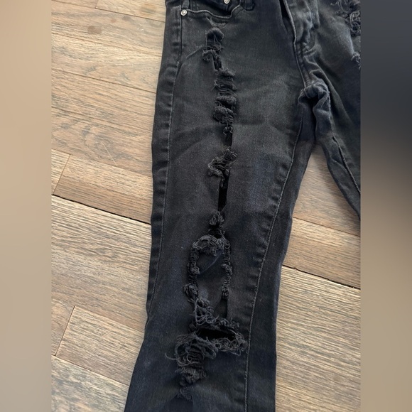 Red Rivet Black Distressed Jeans size 5 - Picture 3 of 9